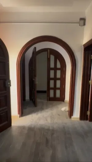 فيلا تجارية 2 طوابق و بيزمنت ممتازة في النوفليين وسعاية ابديري