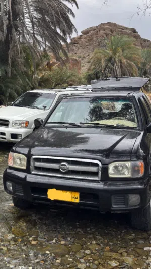 نيسان باثفندر 2004