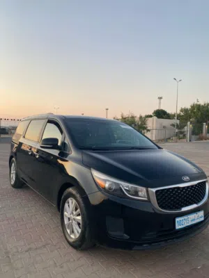 Used Kia Sedona in Tripoli