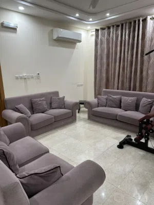 طقم كنبات بحاله جيده جداً