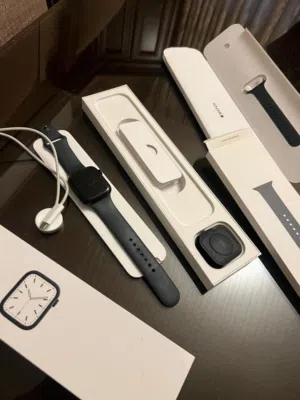 للبيع Apple Watch Series 7 ساعة ابل