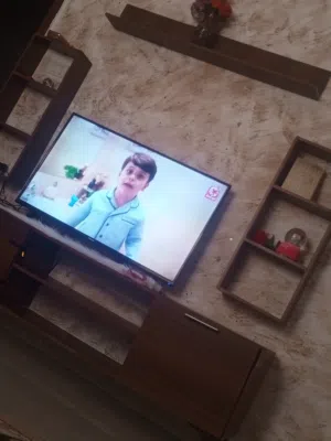 للبيع خزانه شاشه