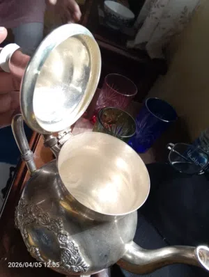 براد  قديم بالنقرة