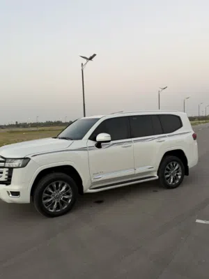Used Toyota Land Cruiser in Al Batinah