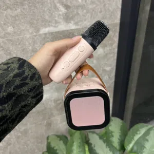 سماعه لاسلكيه مع مايكرفون واضاءه ملونه موديل K12