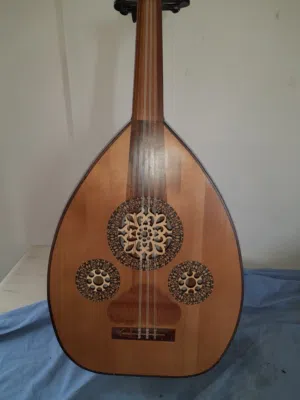 اله عود بحال ممتازه مع شنته