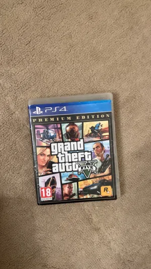 دسكة GTA للبيع نظيفه