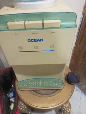 ثلاجه المانيه صغيره تشتغل هو ماطورها