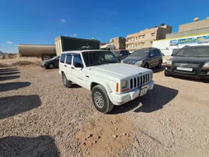 Used Jeep Cherokee in Benghazi