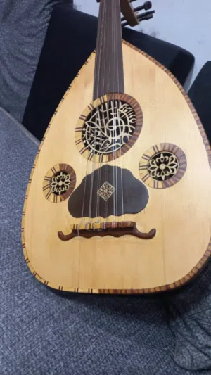 عود عراقي قديم