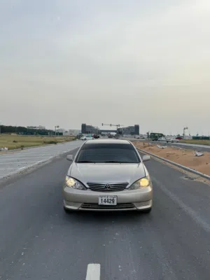 تويوتا كامري 2006 خليجي ممنازه عليها سيرفيس كامل