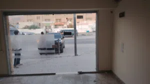 بابين سكريت واجهات مخازن مع اكسسواراتهم كامله بسعر حرق