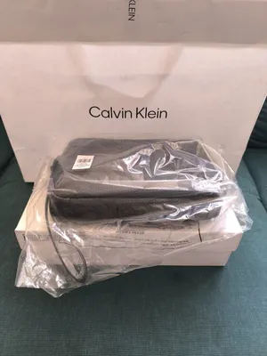 للبيع Calvin Klein كالفن كلاين