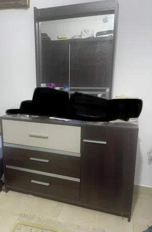 غرفة نوم مع مرتبه