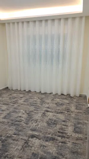اسرة وتسريحة