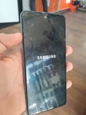 مطلوب مكسورة شاشته