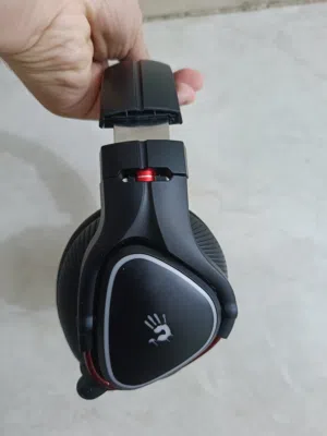 سماعه كيمنك bloody mr710 استعمال قليل جدا و بيها مجال
