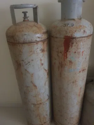 اصطوانة غاز كبيرة