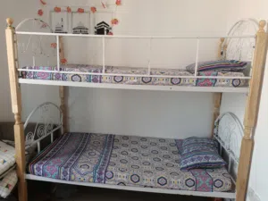 BUNK BED .