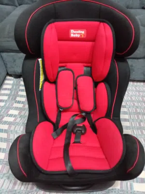 كرسي سيارة للاطفال