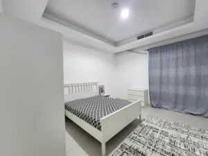 غرفة كبيرة للإيجار الشهري سكن بنت عربية