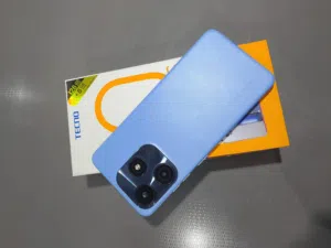 جهاز تكنو سبارك عشرة سي الازرق ويه الكارتونة الاصلية مستعمل بطارية 5000mAh مستعمل جيد جدا وقيمة مقاب