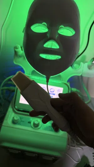 جهاز تنظيف البشرة هيدروفيشيال للبيع