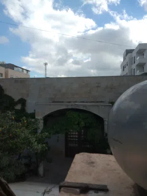 للبيع بيت مستقل في البنيات