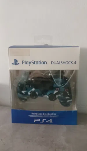 يد تحكم بلي ستيشن 4 جديدة