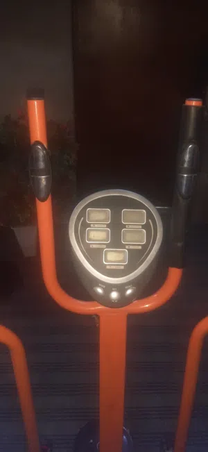جهاز رياضي بايسكل