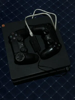 Ps4 مُهكر كامل ملحقات نظيف جداً