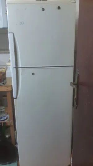 Uesd and good very cool