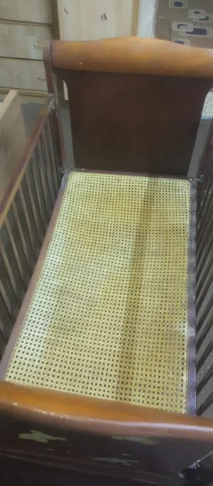 تخت بيبي مع هزاز