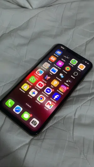 iPhone Xs max أس ماكس غير بطارية وشاشة