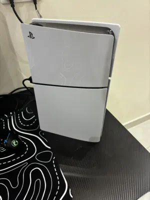 للبيع بلاستيشن 5 سلم