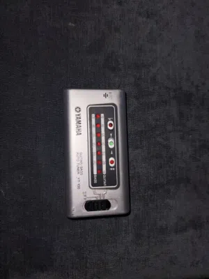 Yamaha Guitar/Bass Auto Tuner (YT-100)