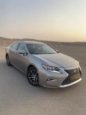 Used Lexus ES in Buraimi