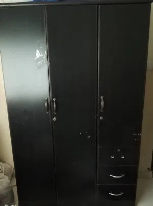 3 door cupboard 15 bhd