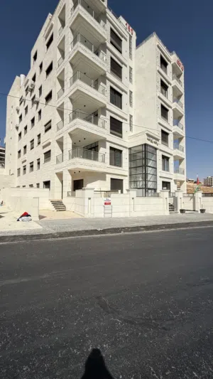 326 m2 4 Bedrooms Apartments for Sale in Amman Airport Road - Manaseer Gs