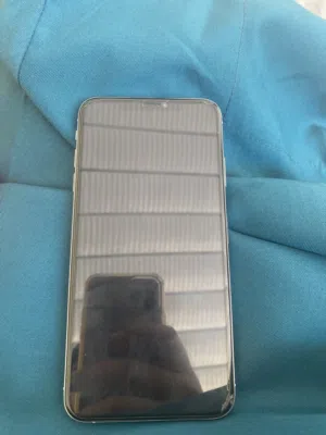 Apple iPhone XS Max 64 GB in Tripoli