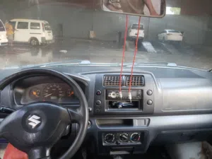 باص عفريت 2009 مصندق كراسي نقل ركاب او نقل بضائع