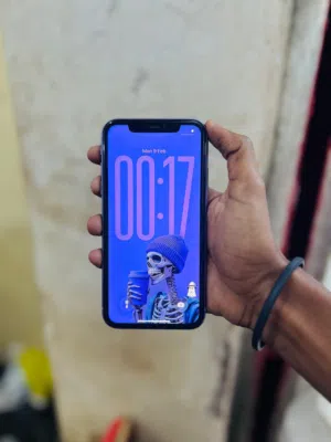 Apple iPhone 11 128 GB in Basra