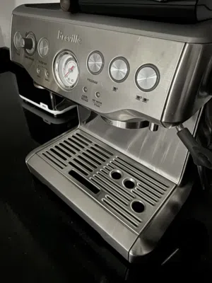 مكينة قهوه بريڤيل breville barista machine
