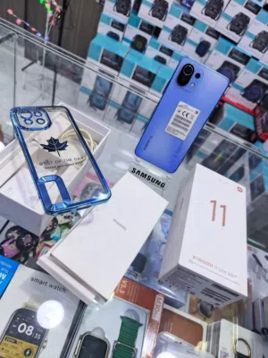 مستعمل اخو الجديد شاومي Mi 11 leit 5G رام 16 جيجا 256 أغراضة والكرتونه الأصلية متوفر توصيل