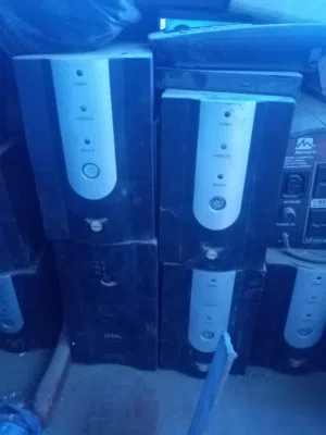 منظم كهرباء 1200 وات مستعمل بدون بطاريات Ups ب 6000 ريال