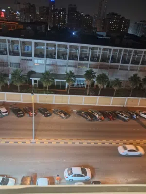شقق للايجار غرفتين وحمامين ومطبخ وصاله