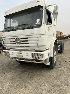 Tractor Unit Mercedes Benz 1998 in Abu Dhabi