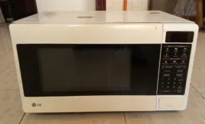 LG microwave 30L