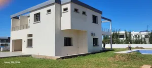 2 Bedrooms . 3 Bathrooms . 3000 m20