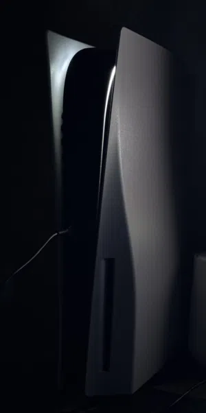 للبيع بلايستيشن 5